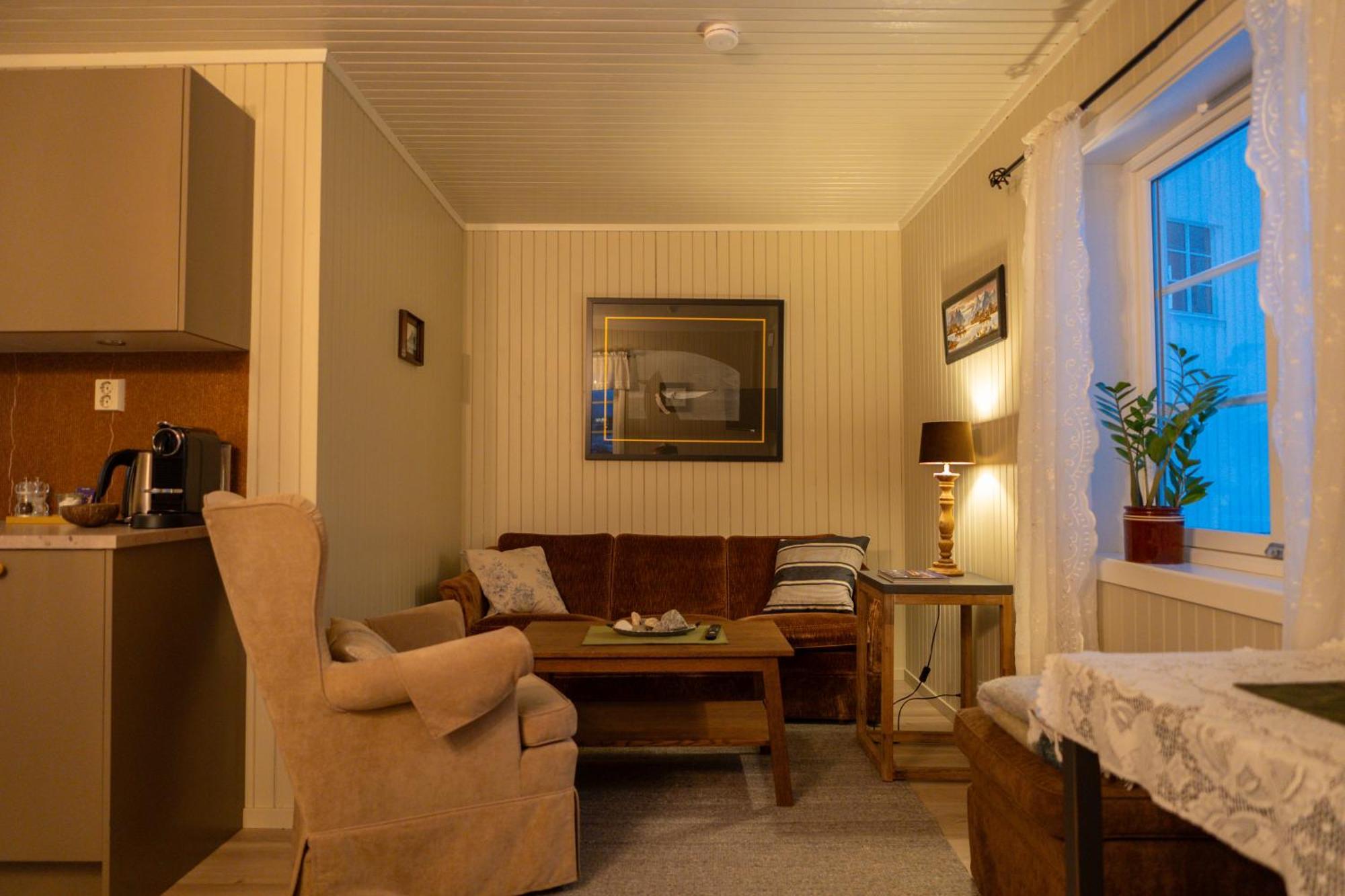 Anitas Living Rooms - Easy & Cosy Reine Luaran gambar